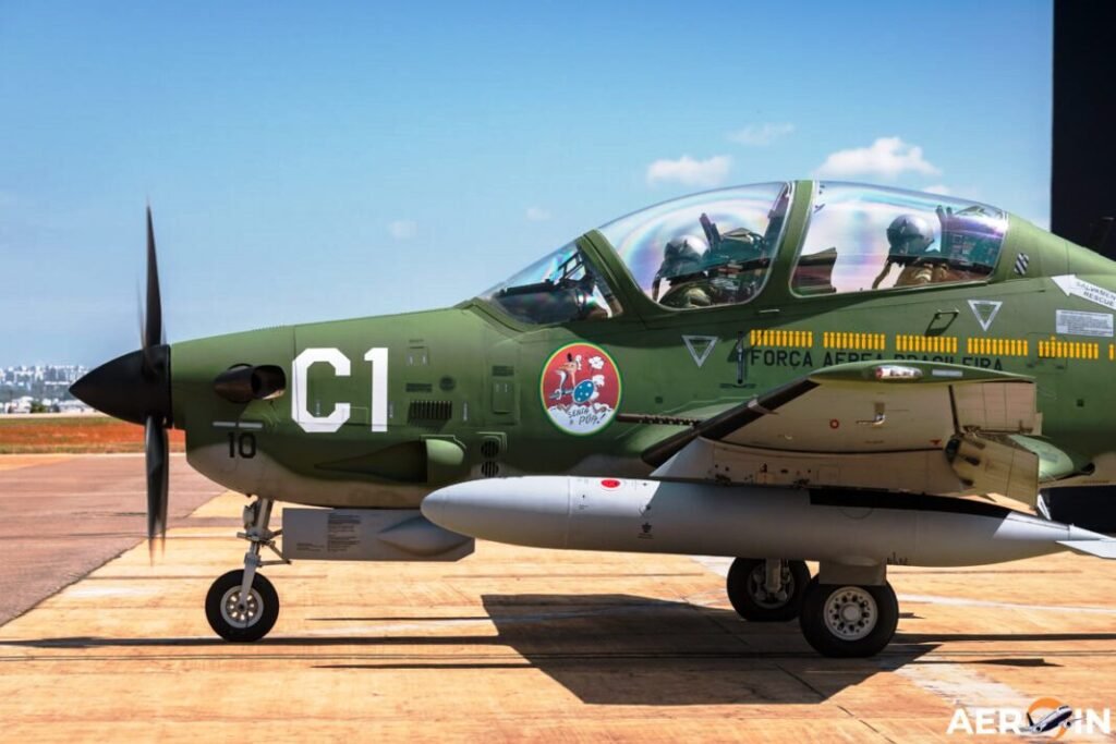 AeroJota_A-29-Super-Tucano-Pintura-Especial_Foto-AEROIN