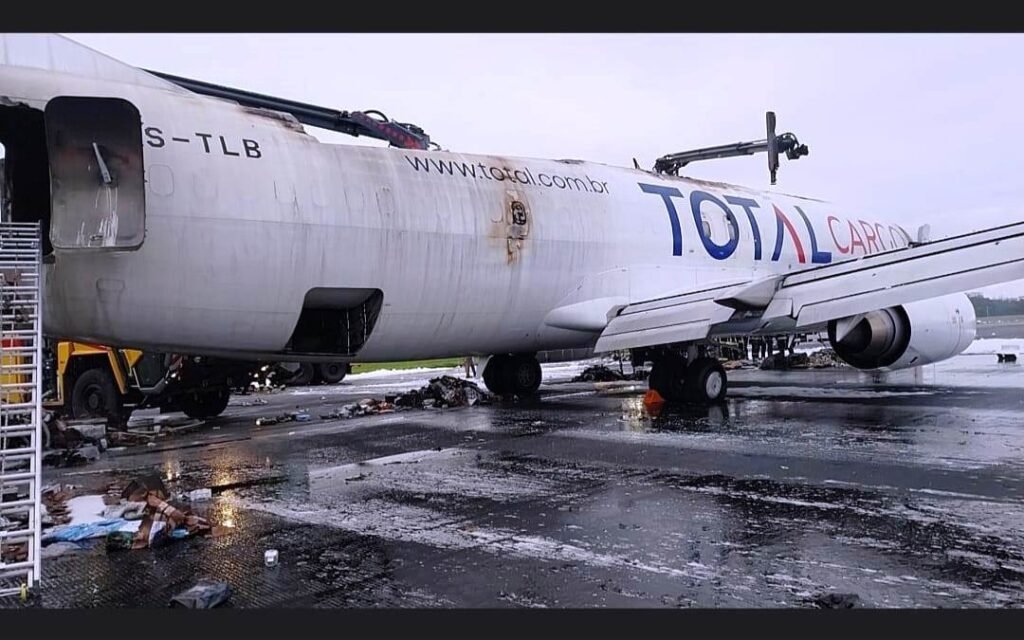 Incendio-no-Boeing-737-400F-da-Total-Cargo-em-GRU