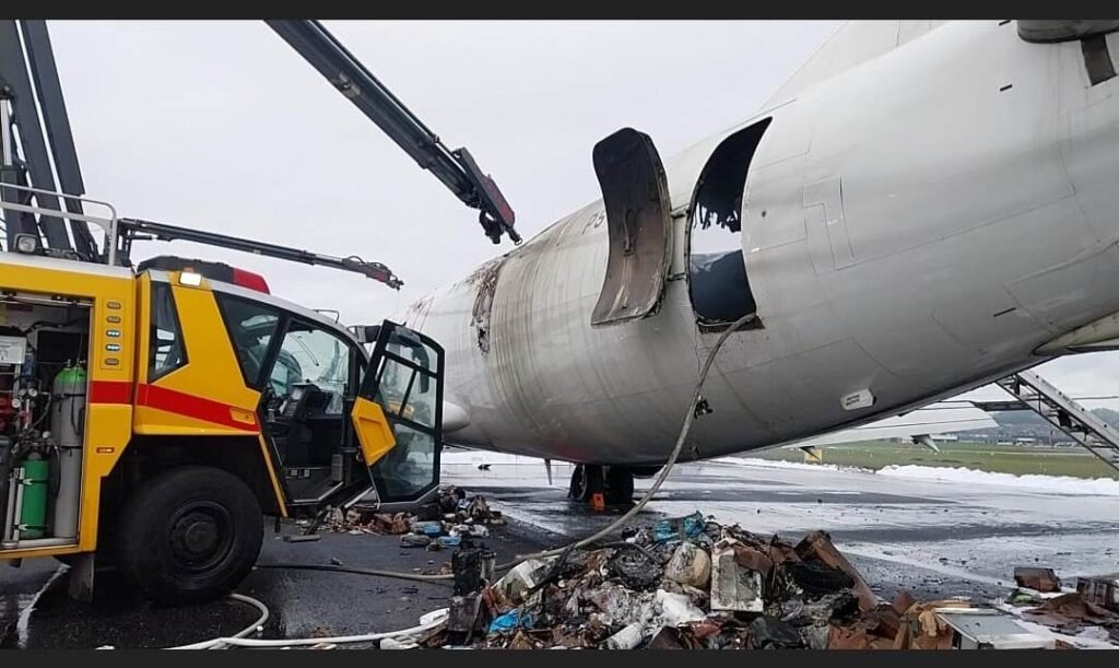 Incendio-no-Boeing-737-400F-da-Total-Cargo-em-GRU