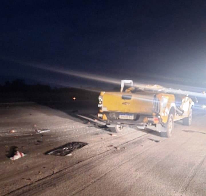 Avião da Gol que colidiu com veículo na pista 