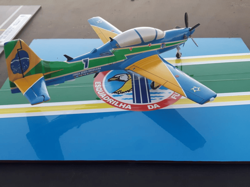 Maquete do A-29 Super Tucano