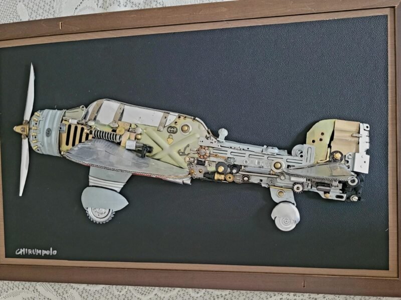 Quadro de Avião da 2a Guerra T-28 em 3D feito com material reciclável de eletrônicos