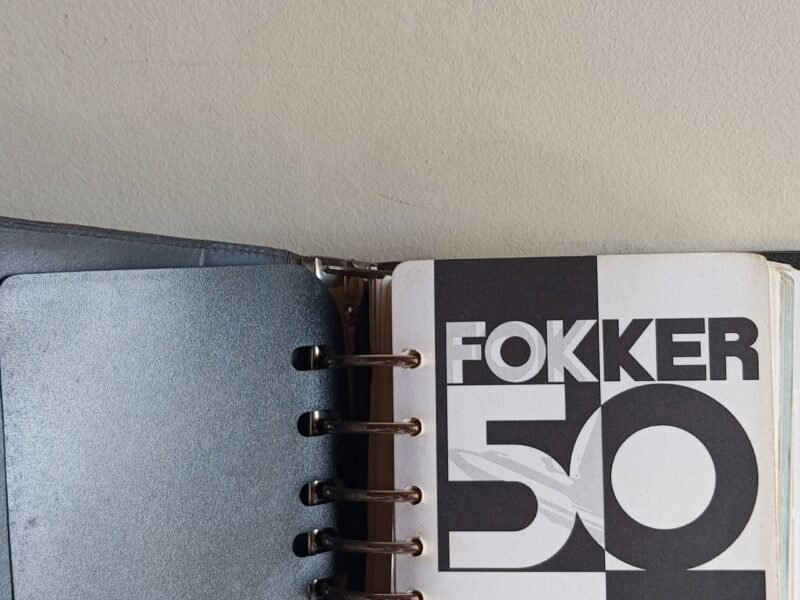 Manual de voo do Avião Fokker 50 ( original)