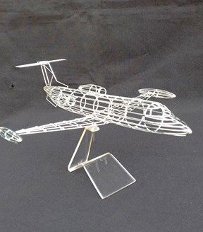 Maquete de Avião, Helicóptero e Balão em Aramado