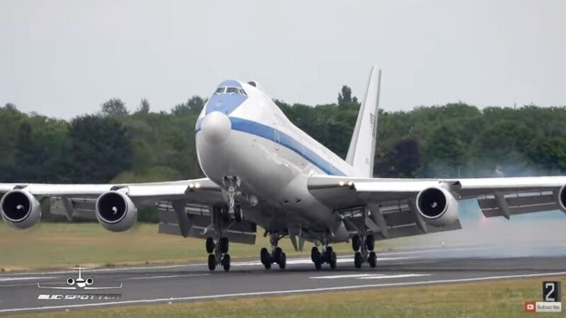 Boeing-747-200-E-4B-do-Governo-dos-EUA_Imagem-MUC-Spotter.