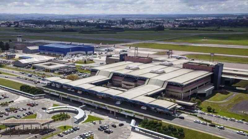Aeroporto Afonso Pena no Paraná