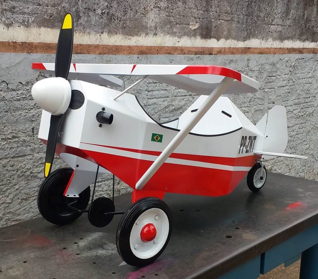 Avião Pedalinho Infantil Vintage,