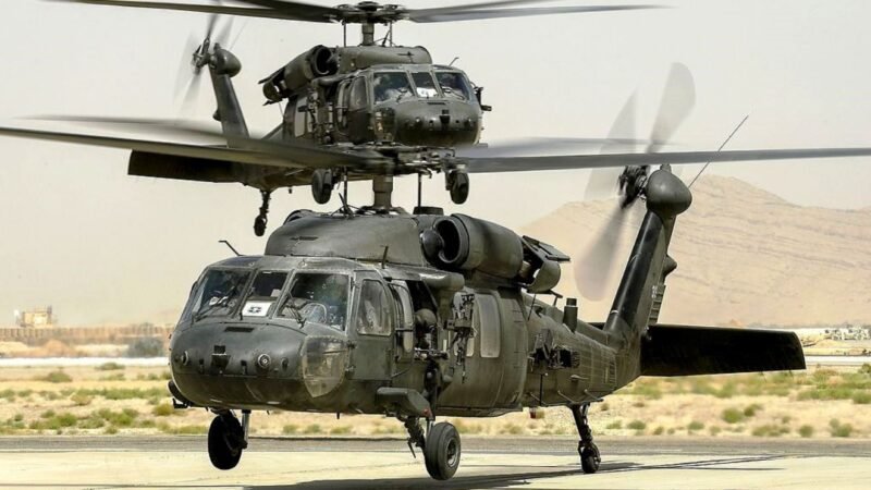 Helicoptero-Black-Hawk-do-US-ARMY_Foto-Wikipedia