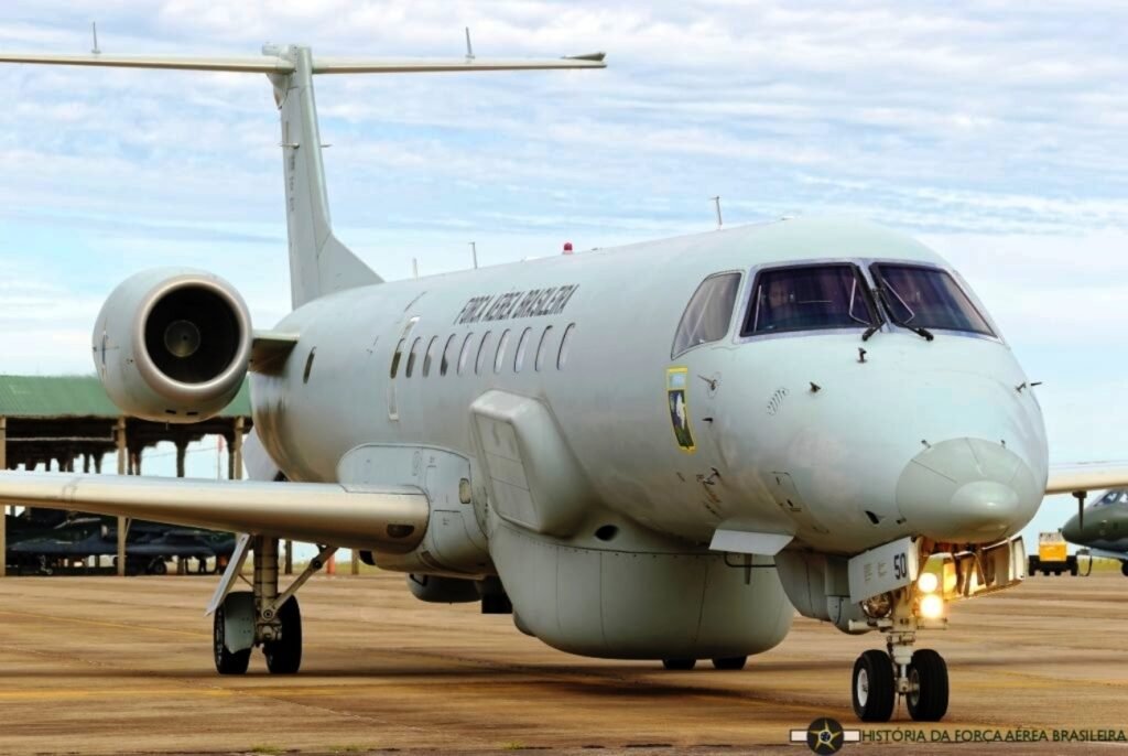 Aviao-R-99-FAB-6750_Arquivo-Pessoal-Cel-Av-Camazano