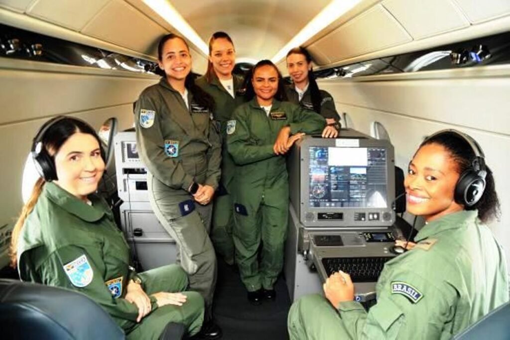 GEIV-faz-missao-composta-por-Operadoras-de-Sistema-exclusivamente-feminina