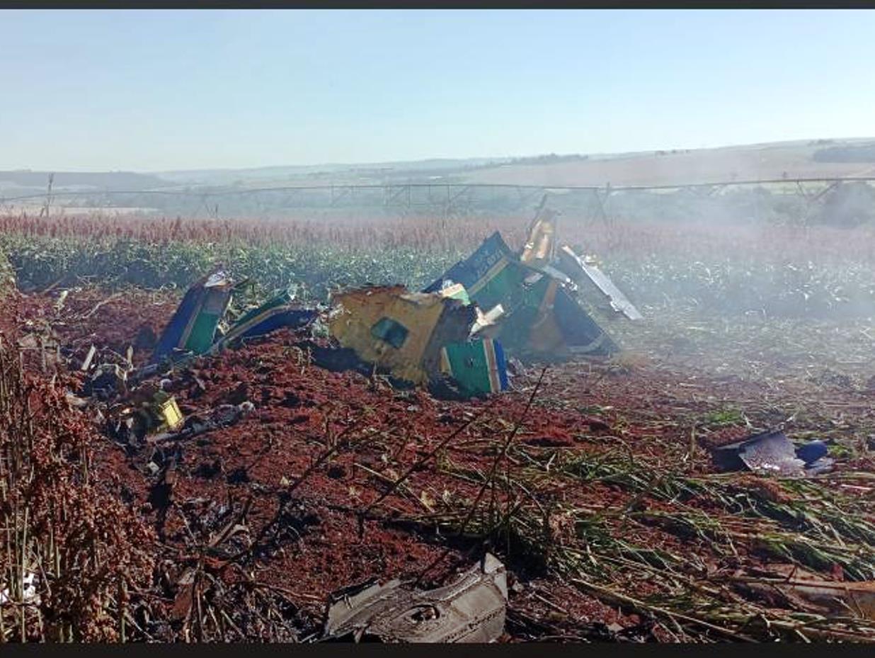 Acidente-com-Aviao-da-Esquadrilha-da-Fumaca-A-29-Super-Tucano_Foto-Colaborador