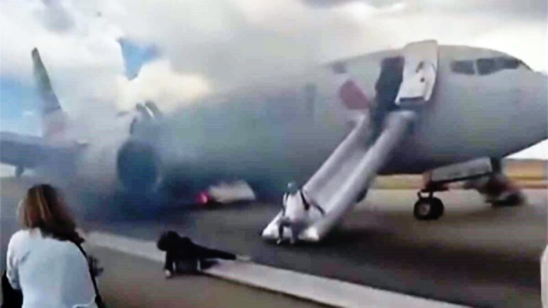 Incendio-no-Trem-de-Pouso-do-Boeing-737-MAX-8-da-American-em-Denver