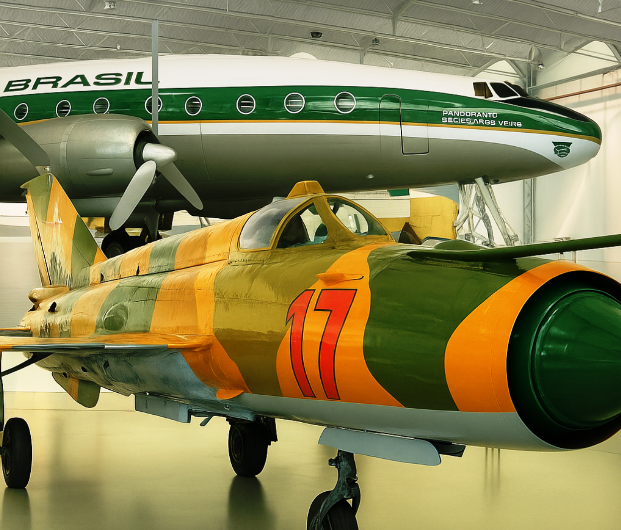 Aviões MIG e Constellation que virão para o Museu Aeroespacial Paulista MAPA