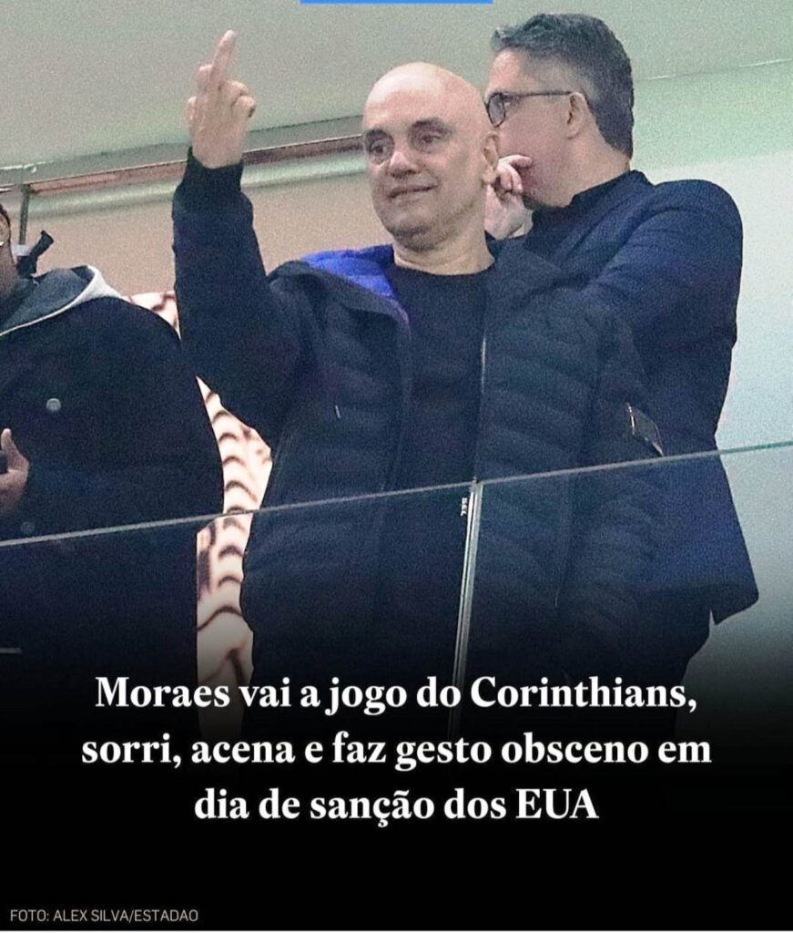 MInistro-Sancionado-usa-aviao-da-FAB-para-assistir-jogo-de-futebol-em-SP.