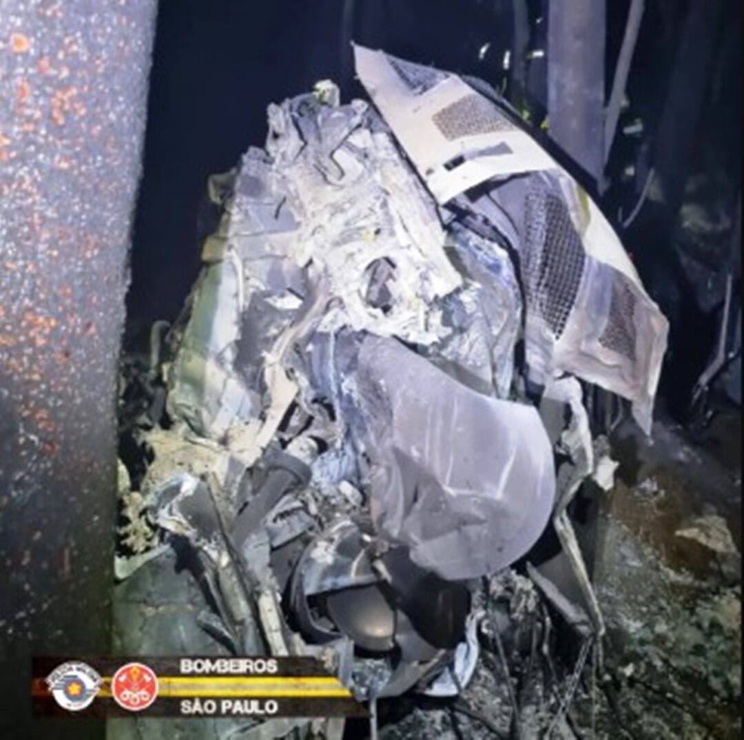 Acidente com helicóptero na Serra da Cantareira em 2022_imagem Corpo de Bombeiros