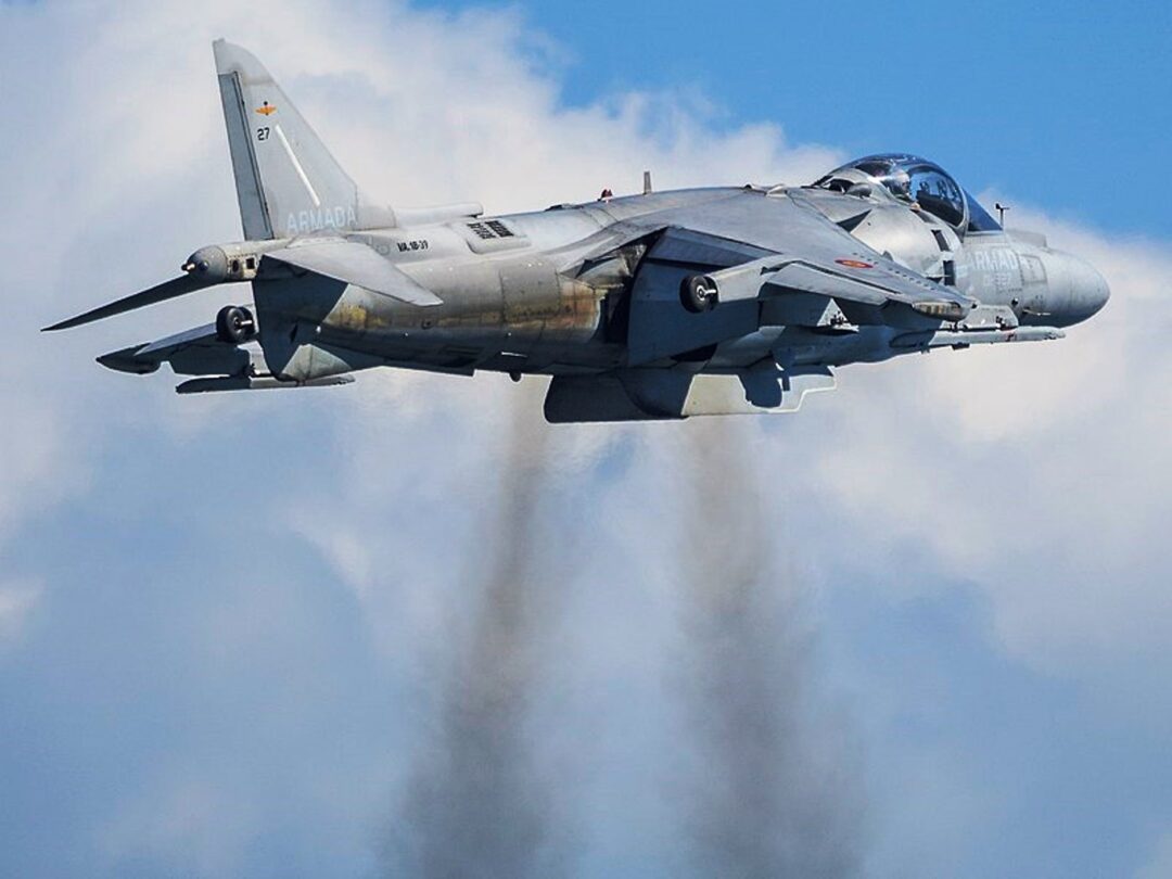Aviao-Harrier-AV-8B_Imagem-Divulgacao