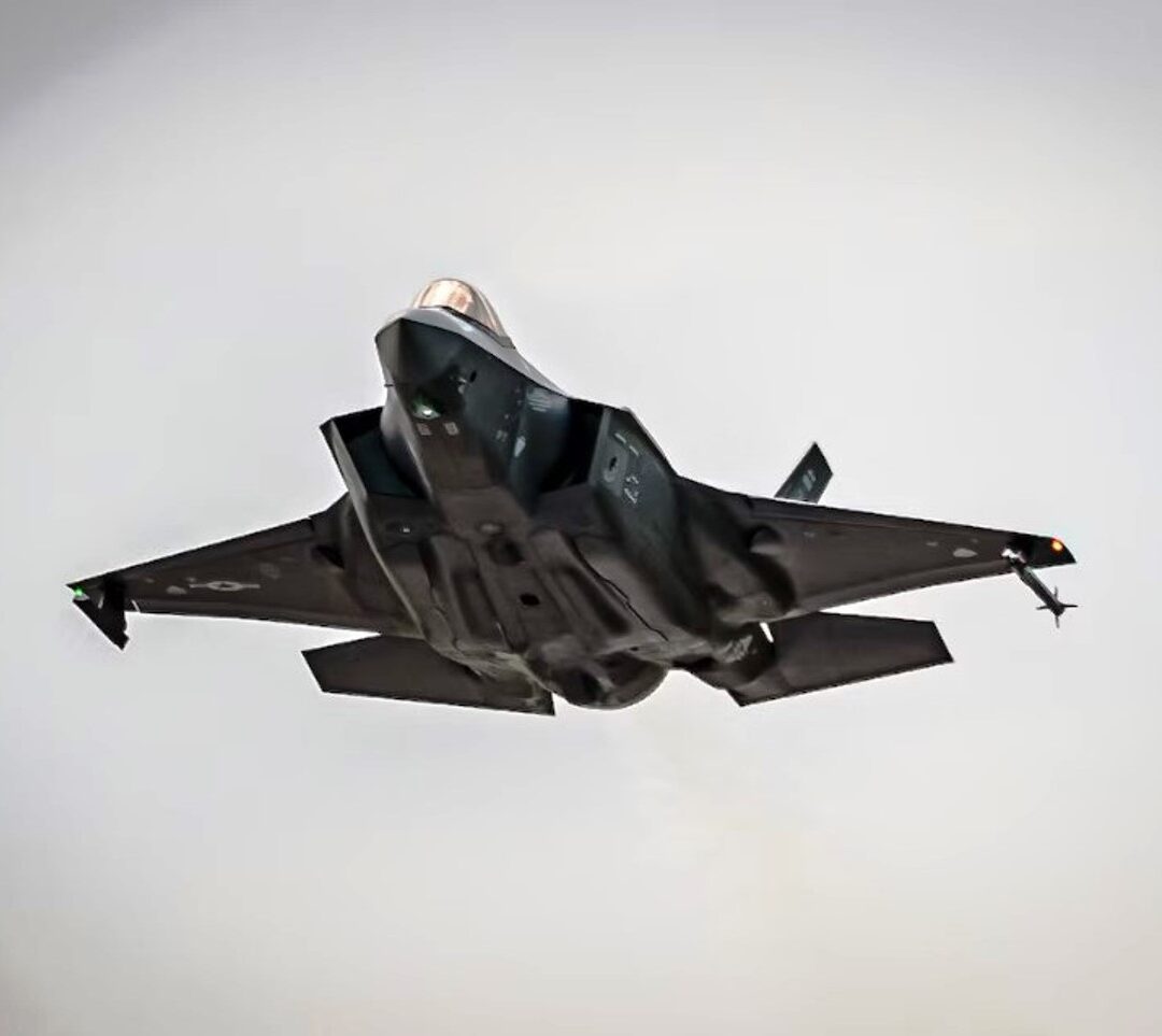 EUA enviam caças F-35 ao Caribe em crise com Venezuela