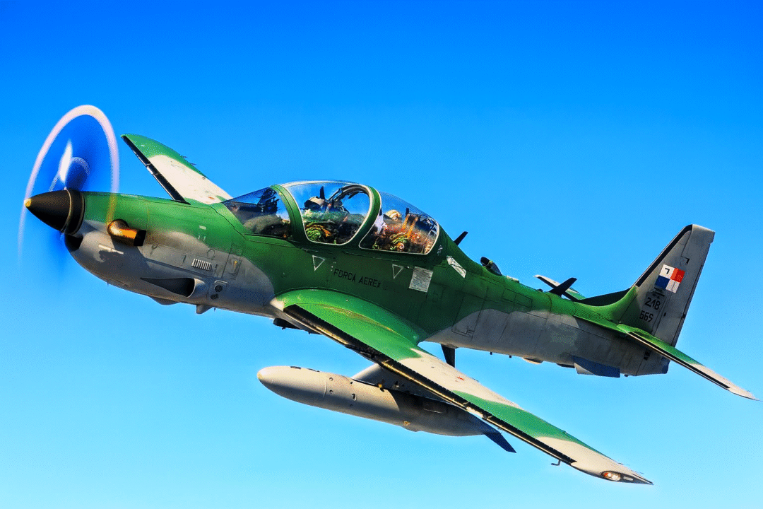 Força Aérea do Panamá compra 4 A-29 Super Tucano