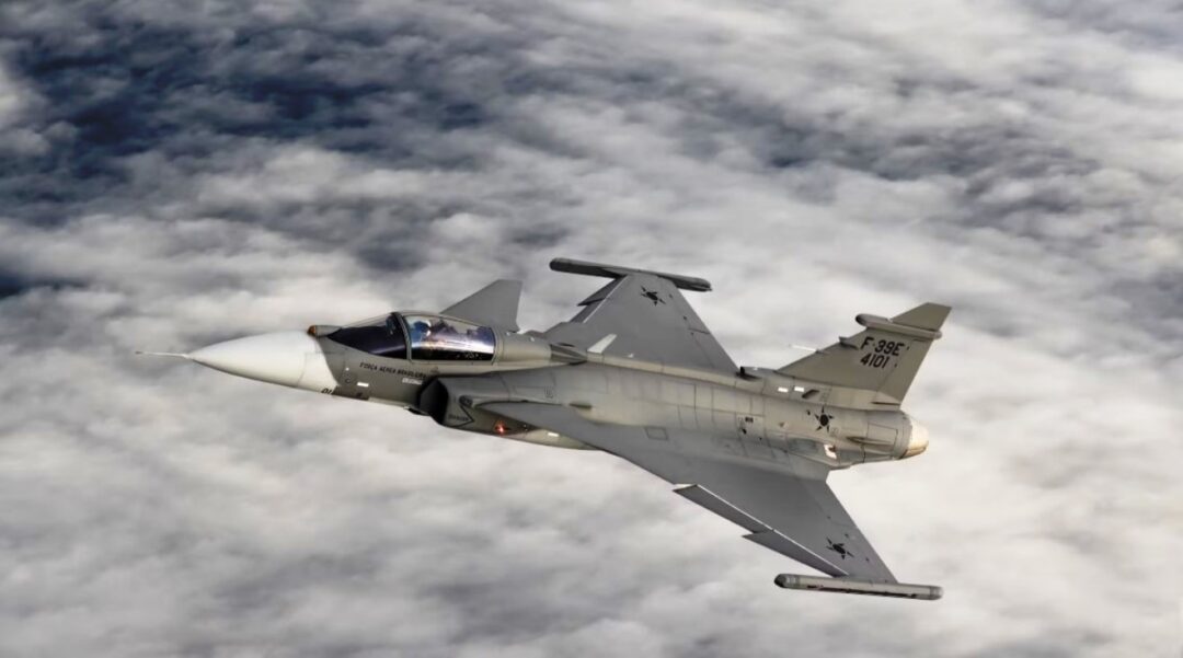 Caca-Gripen-F-39E-FAB-4101_Imagem-SAAB