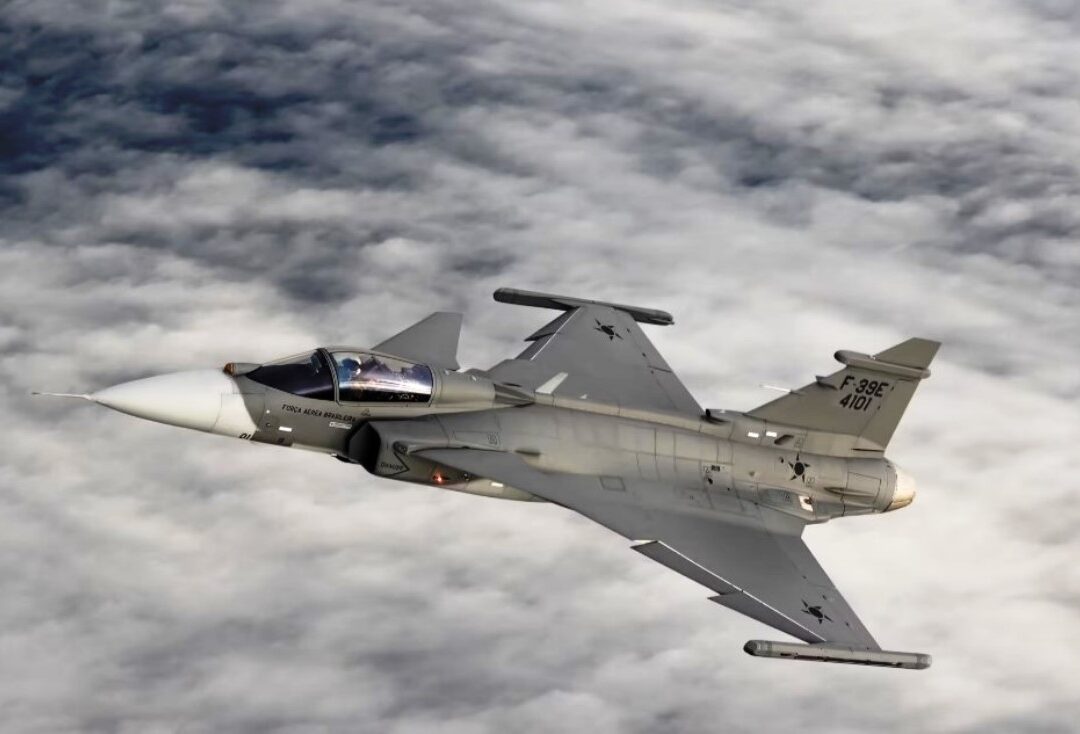 Caças Gripen precisam de munição nacional desde que haja o pagamento