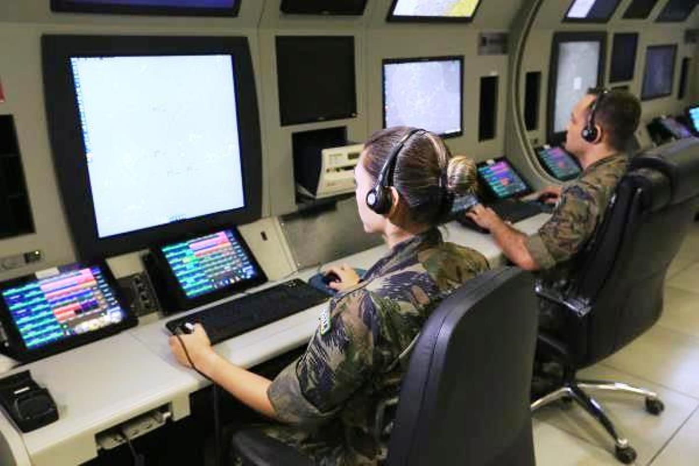 Dia-Internacional-do-Controlador-de-Trafego-Aereo_Imagem-DECEA-FAB