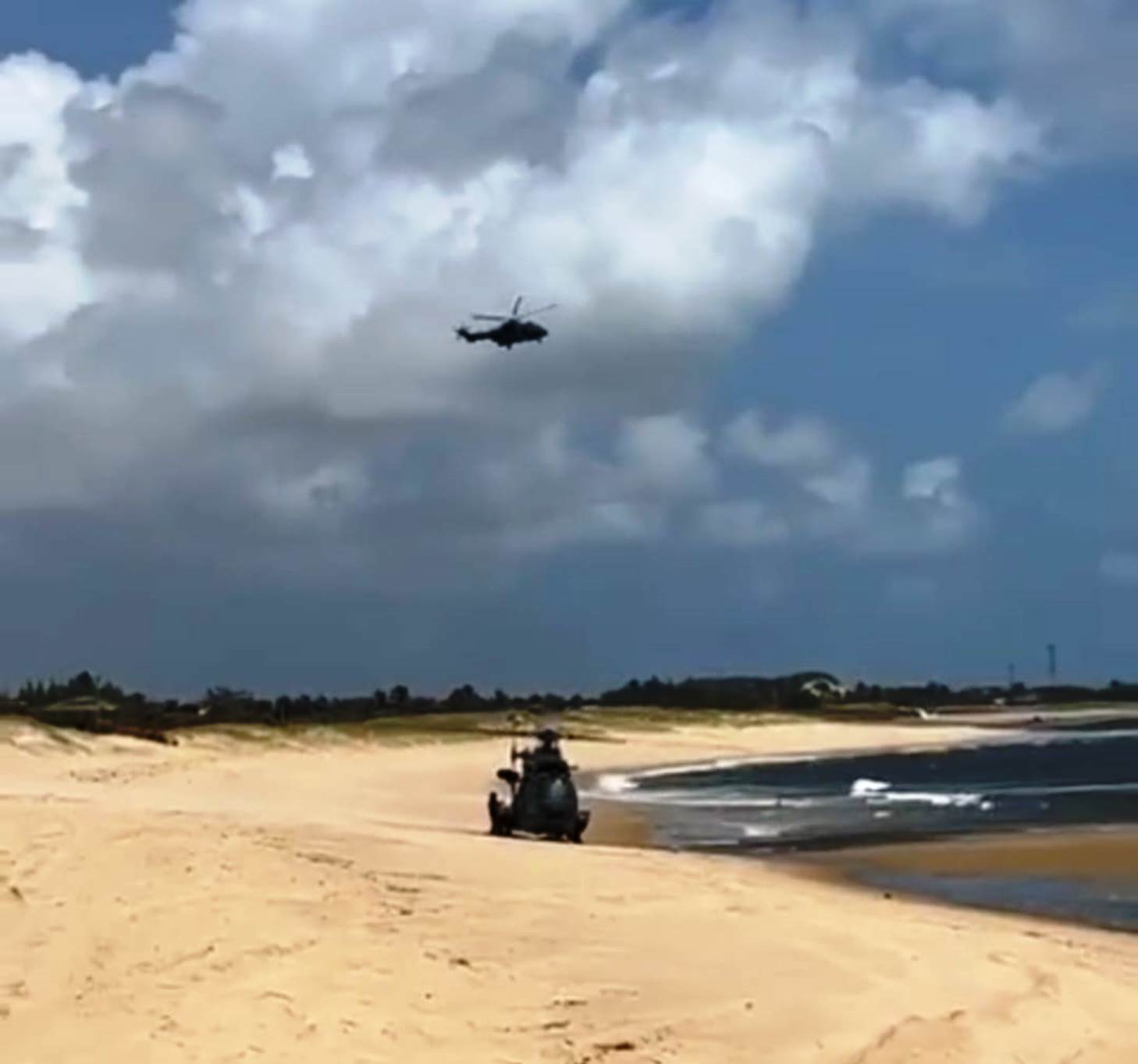 Helicoptero-Caracal-da-FAB-faz-pouso-de-emergencia-durante-treinamento-no-RN_Imagem-Interne