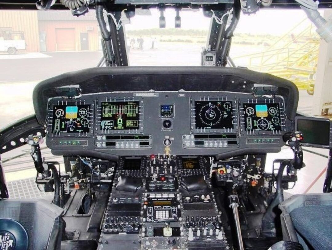 Cockpit-do-Helicoptero-Black-Hawk-H-60M-da-Aviacao-do-Exercito_Imagem-US-ARMY