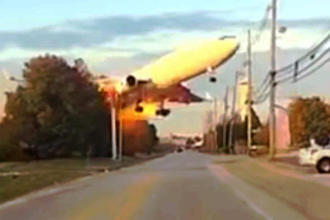 Motor-do-MD-11-da-UPS-caiu-durante-a-decolagem_Imagem-NTSB