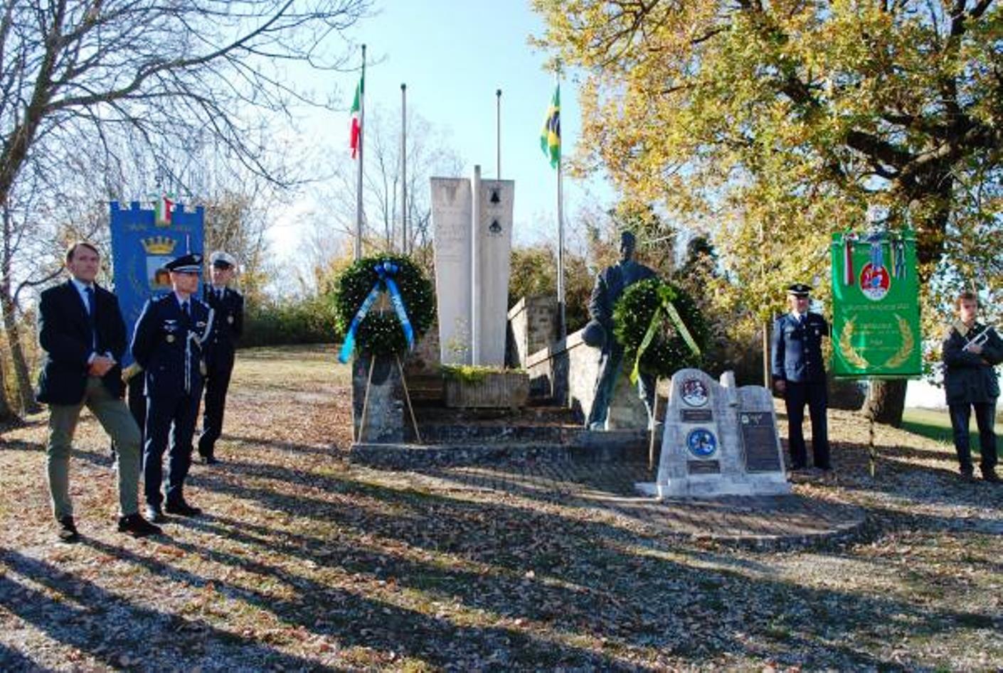 Tenente-Aviador-Cordeiro-heroi-da-FAB-recebe-homenagem-na-Italia_Imagem-Adidancia-de-Defesa-e-Aeronautica-do-Brasil-na-Italia