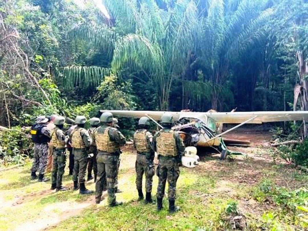 FAB-intercepta-aeronave-vindo-da-Venezuela_Imagem-COMAE-FAB