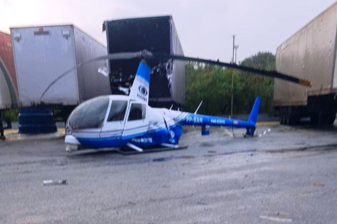 Helicoptero-da-Band-faz-pouso-de-emergencia_Imagem-Internet