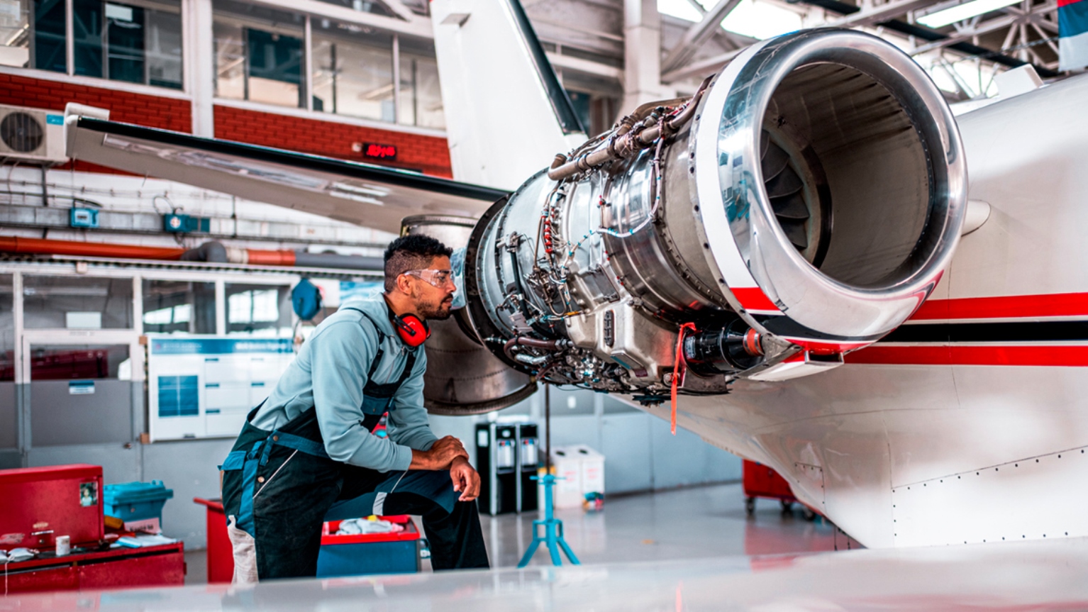 SENAT-dara-bolsas-gratuitas-para-formacao-de-mecanicos-aeronaves_Imagem-divulgacao