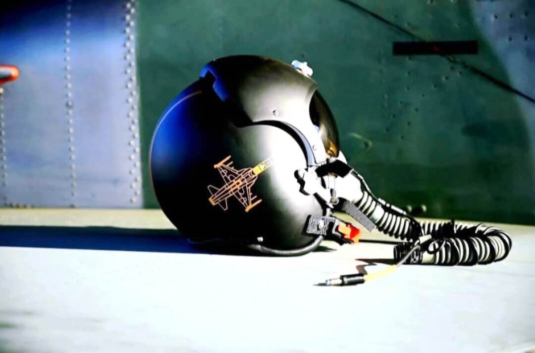 Sorteio-do-Capacete-Militar-em-homenagem-aos-50-anos-do-F-5-no-Brasil_Imagem-ABRA-PC