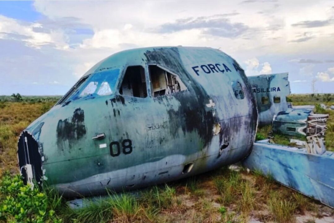 FAB-leiloa-restos-de-aeronave-C-105-Amazonas-acidentada_Imagem-FAB