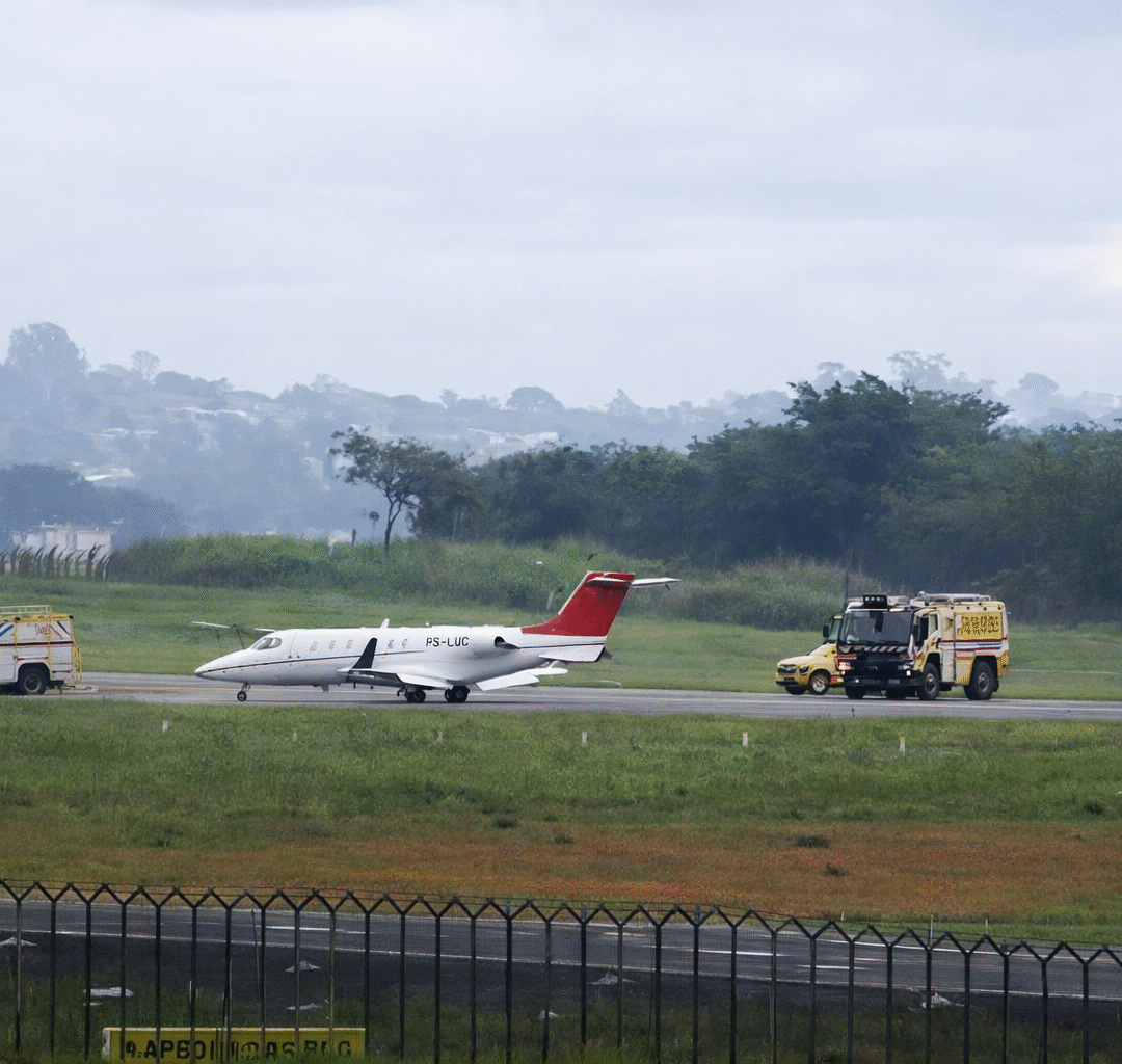 Pouso de emergência Learjet 40 em Viracopos mobiliza bombeiros e piloto relata falha no freio