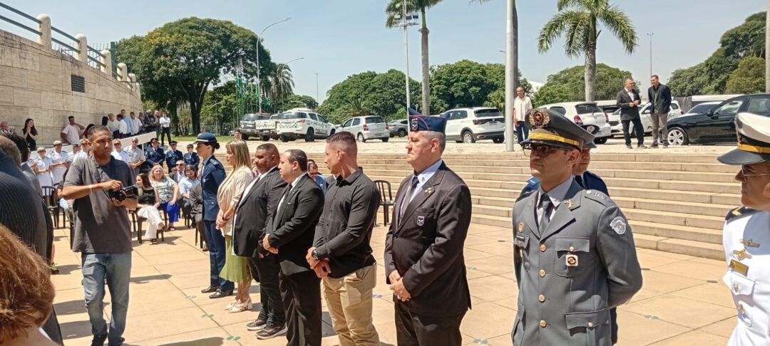 AVFAB-recebe-condecoracao-em-solenidade-do-MMDC-que-marcou-81-anos-de-Monte-Castelo_Imagem-AVFAB-6.