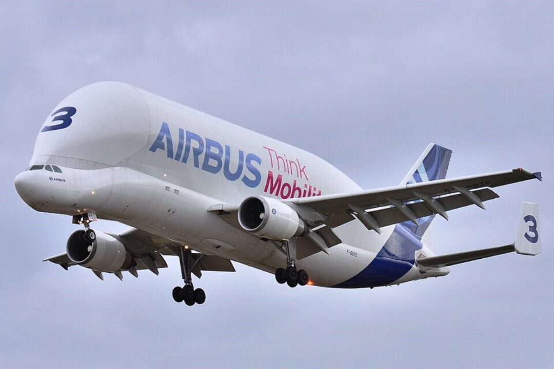 Airbus-aposenta-seu-aviao-Beluga-Airbus-A-300-600-ST_Imagem-Laurent-ERRERA
