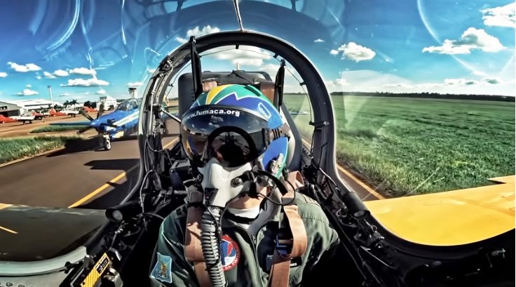 29 MAR 2026 Esquadrilha da Fumaça em Pouso Alegre promete tarde de céu cheio no Aeroporto Regional