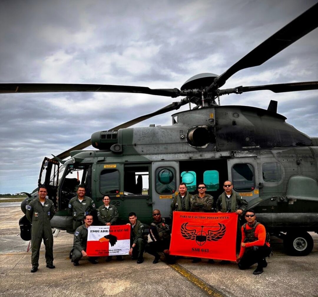 FAB-realiza-resgate-aeromedico-a-277-km-da-costa-brasileira_Imagem-Esquadrao-Falcao