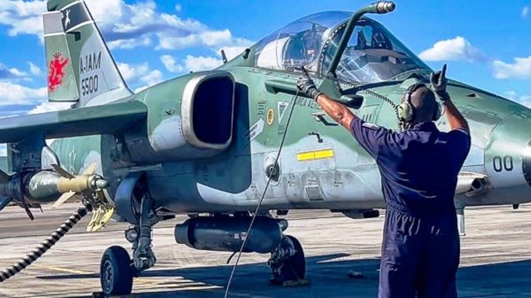 Incidente-com-dois-A-1-AMX-na-Base-Aerea-de-Santa-Maria_Imagem