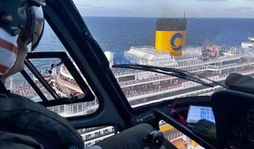 Marinha-resgata-gestante-em-navio-de-Cruzeiro-no-litoral-de-Tramandai-RS_Imagem-Marinha