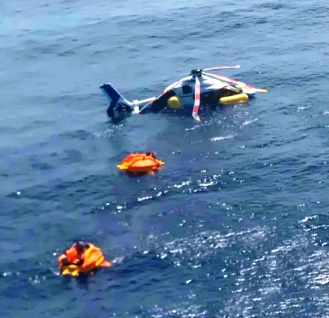 Peca-do-rotor-principal-pode-ter-causado-pouso-do-helicoptero-H160-no-mar-em-Cabo-Frio