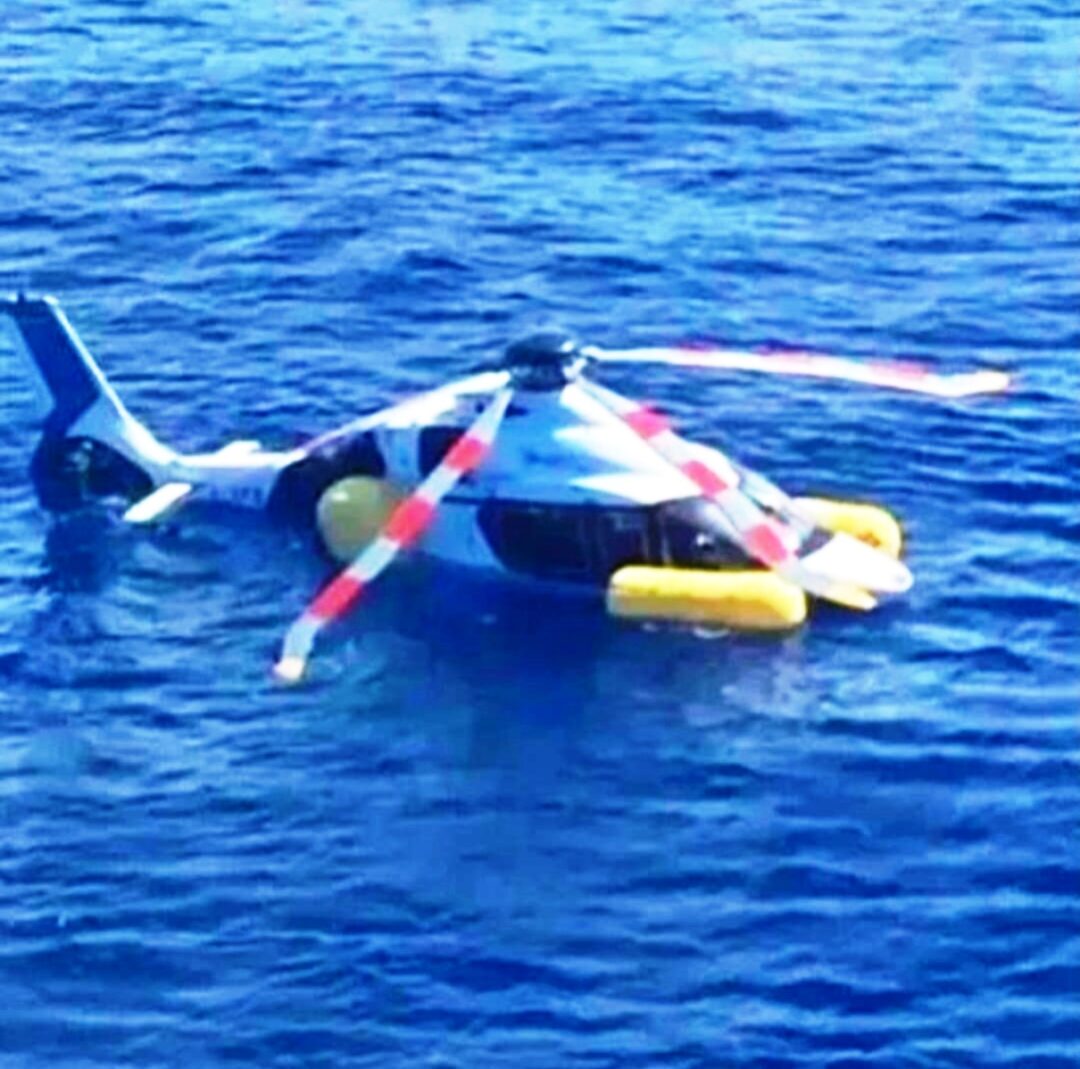 Peca-do-rotor-principal-pode-ter-causado-pouso-do-helicoptero-H160-no-mar-em-Cabo-Frio