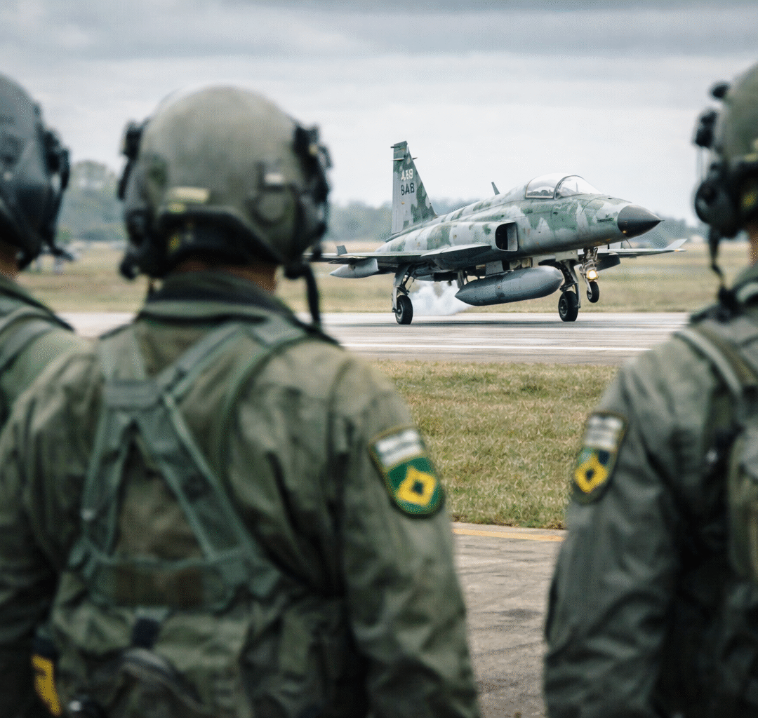 Prontidão da FAB em 2025 e 2026: frota apertada, formação pressionada e pilotos saindo