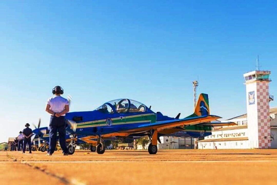 Esquadrilha da Fumaça começa o circuito de Março com apoio logístico da FAB