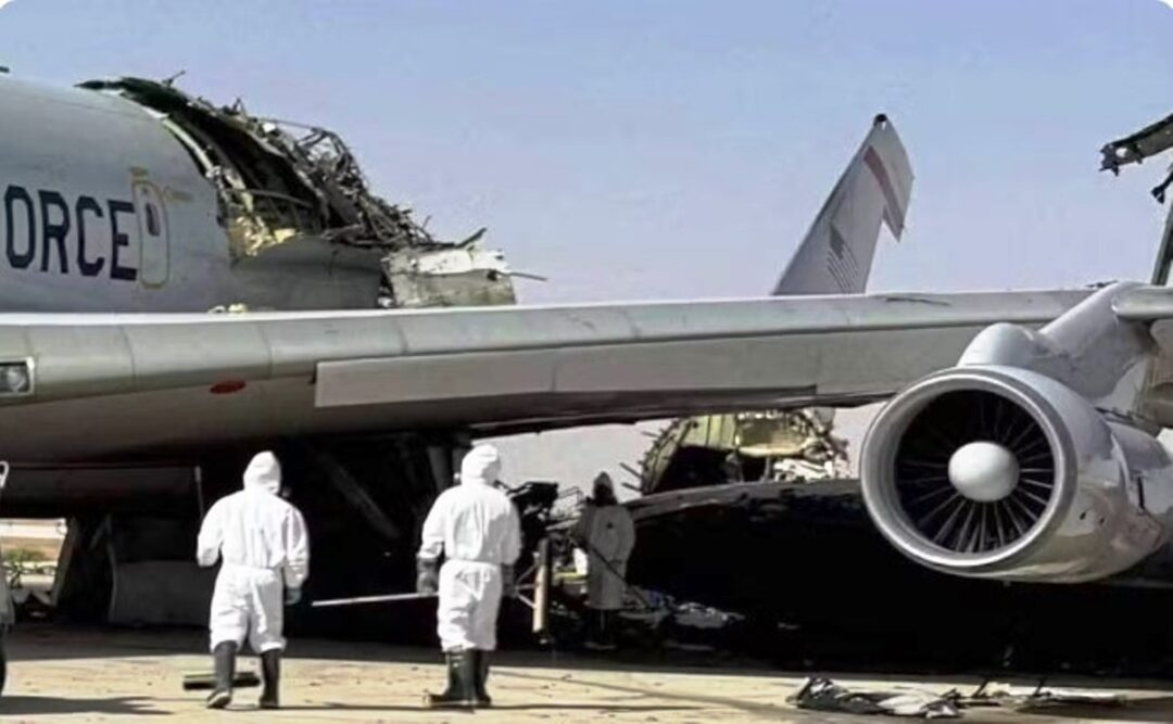 Aviao-E-3-Sentry-dos-EUA-apos-ataque-iraniano-na-Arabia-Saudita_Imagem-Internet