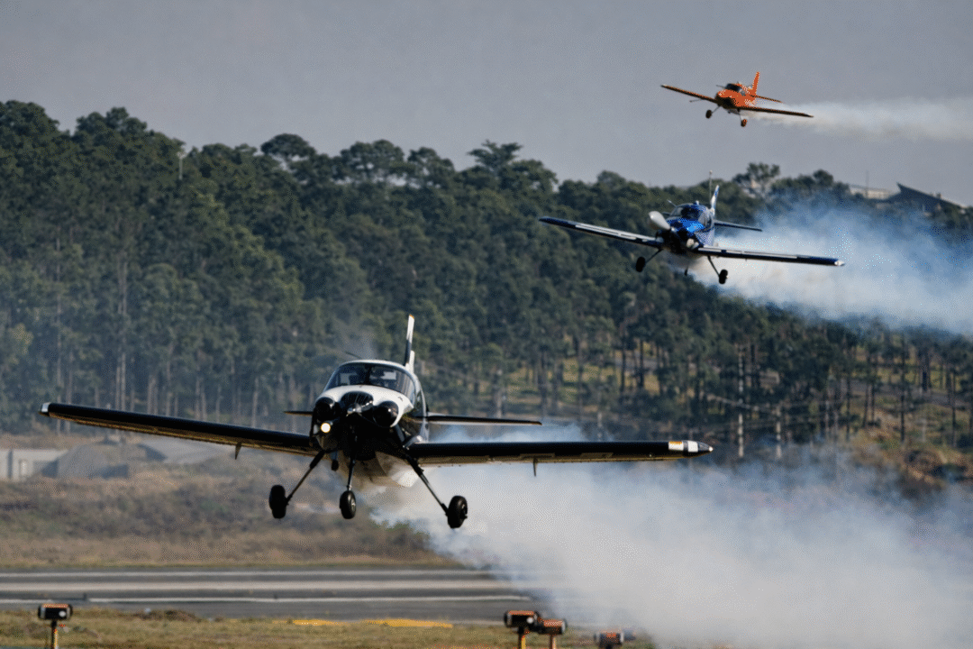 Esquadrilha CEU no Sábado Aéreo CAVEX Taubaté-SP_imagem divulgação 1