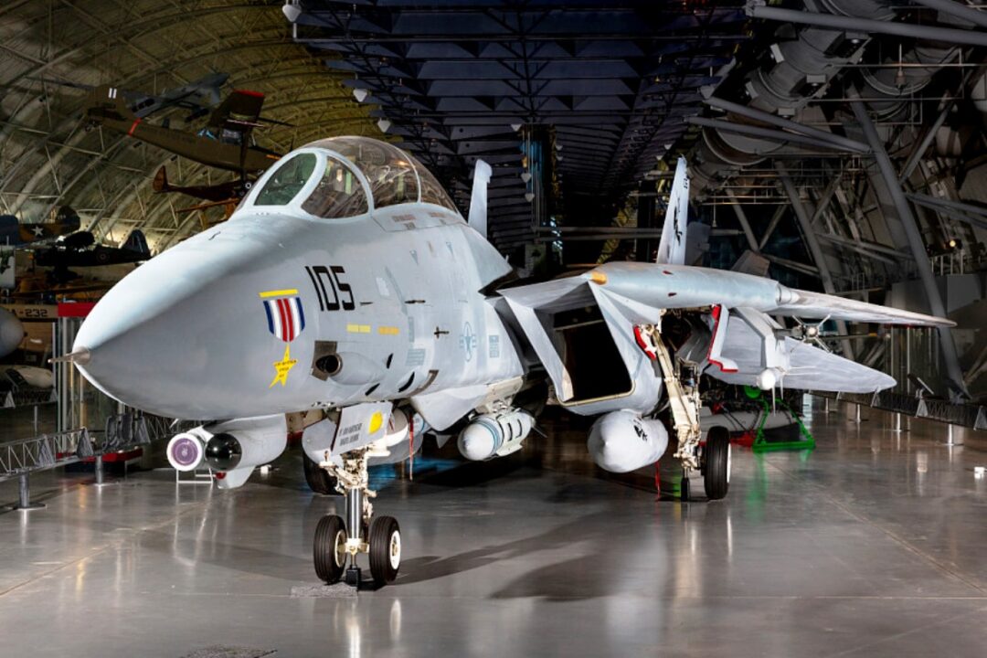 Detalhes do anexo F-14-Tomcat-aposentado-dos-Estados-Unidos-destruido-para-impedir-envio-de-pecas-ao-Ira_Imagem-USAF-3