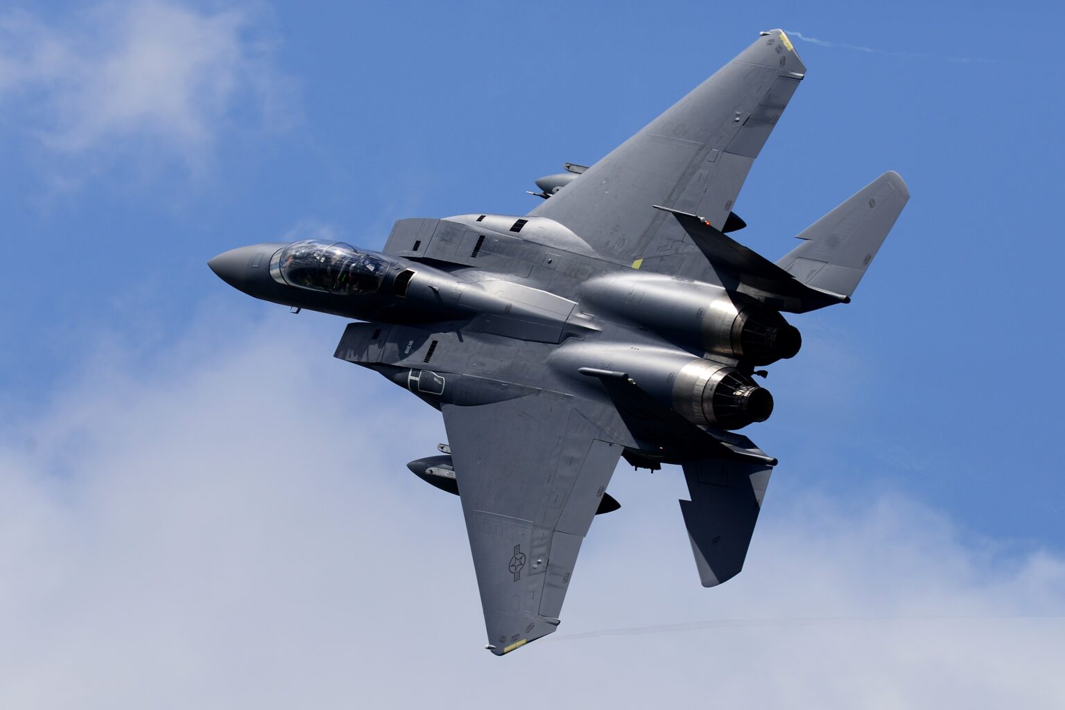 F-15E-Strike-Eagle-da-USAF_Imagem-USAF