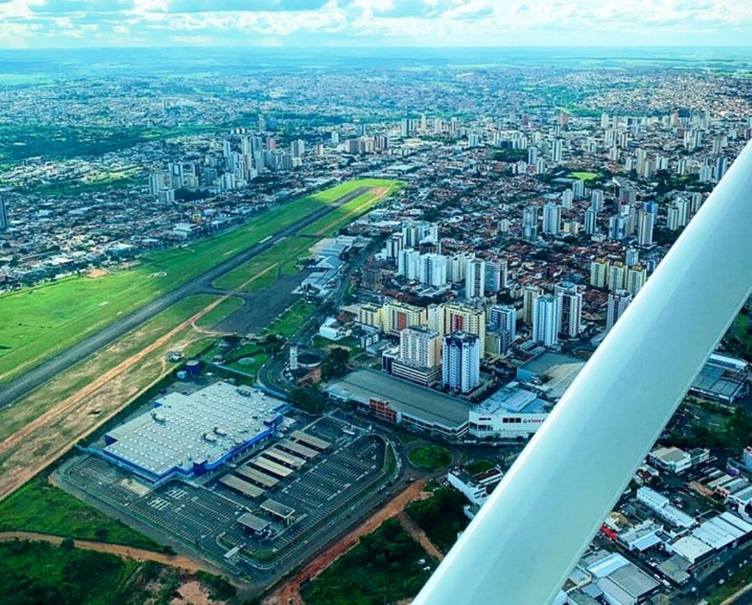 Palavra-reinsercao-em-debate-da-UNESP-sobre-Aeroclube-de-Bauru-gera-reacao-na-aviacao_Imagem-ACB